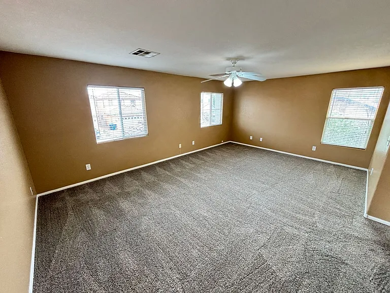 5052 Diamond Ranch Ave — Photo 35