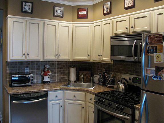 3rd image of 5748 81st St