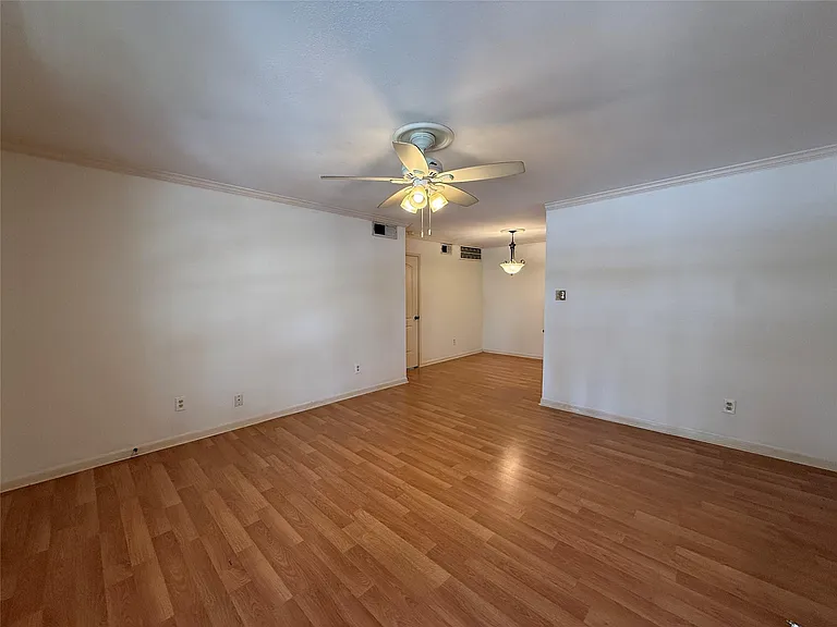 845 Augusta Dr #74 — Photo 2