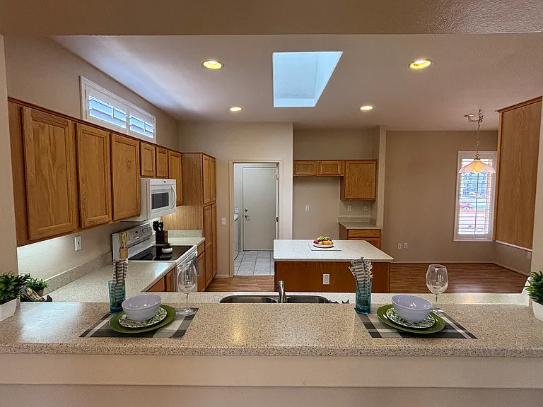 15138 W Las Brizas Ln — Photo 9