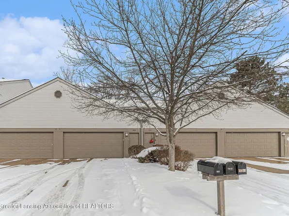 1915 Lourdes Ct, Lansing, MI 48910