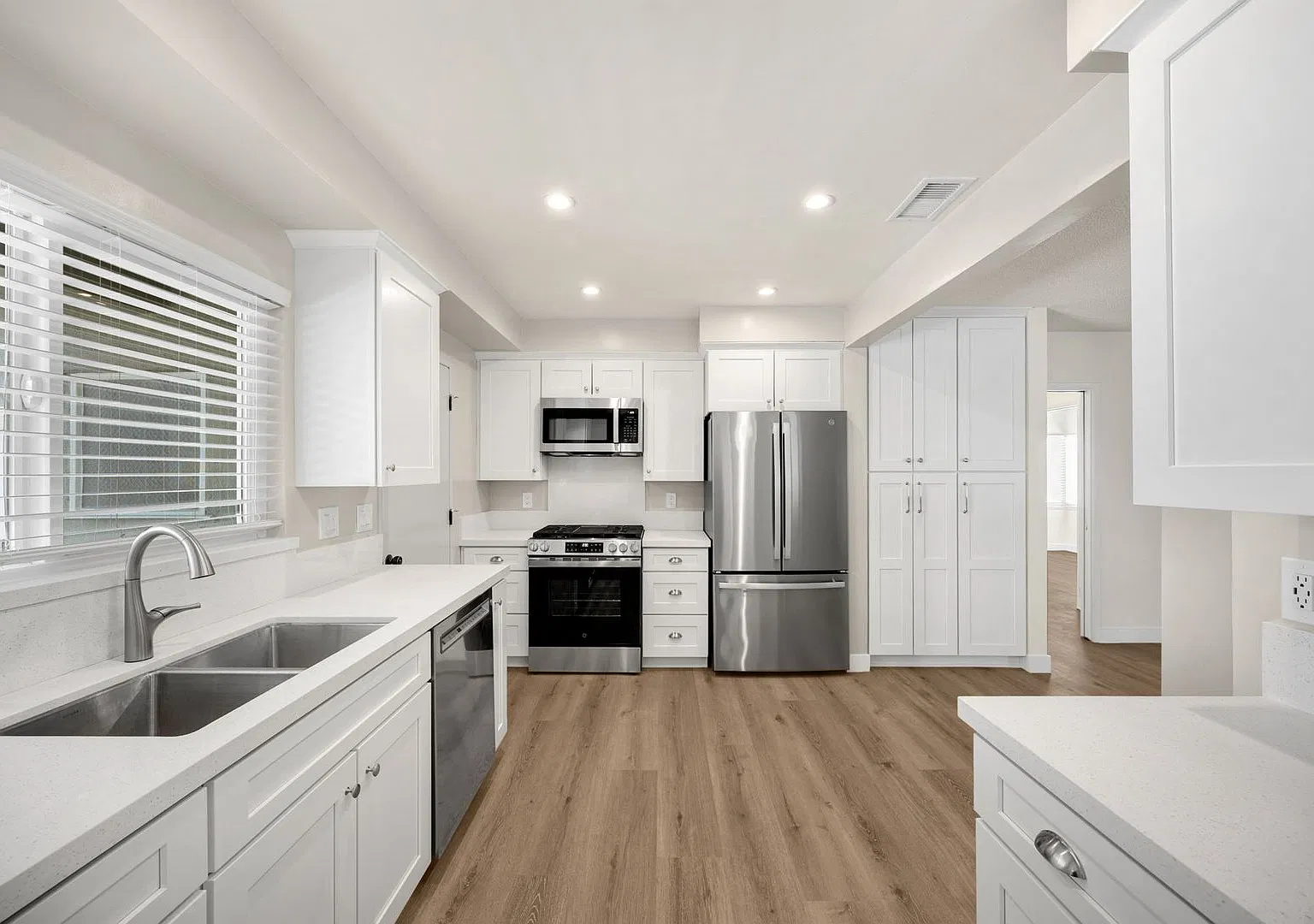 Beautifully Remodeled 4-Bedroom, 2-Bathroom Home! — Photo 3