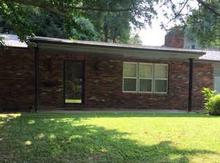 26 Windsor Dr, Belleville, IL