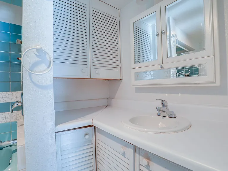 2960 Leslie Dr — Photo 13