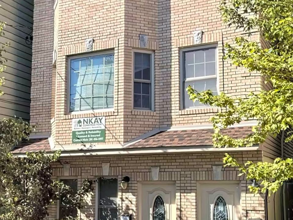 1st image of 114 Beacon Ave