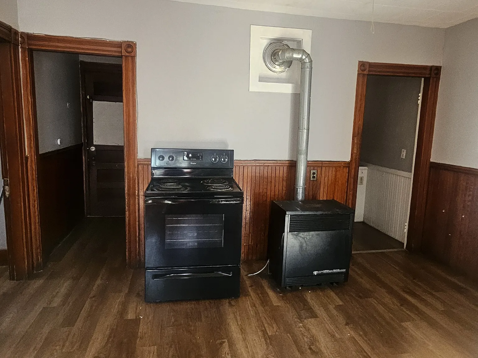 2 bed, 900 sqft, $1,500 — Photo 2