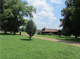 446 Hillcrest Rd, Manchester, TN 37355