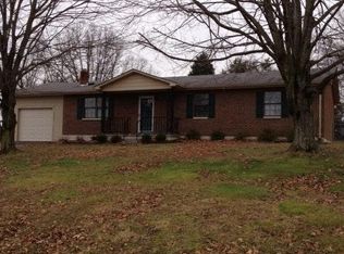 317 Valley View Dr, Radcliff, KY 40160