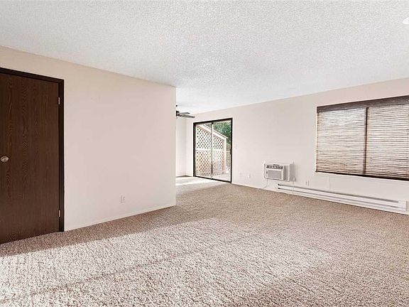 4th image of 3121 W Hood Ave APT G202