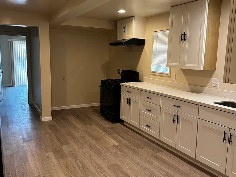237 Lobos St — Photo 10