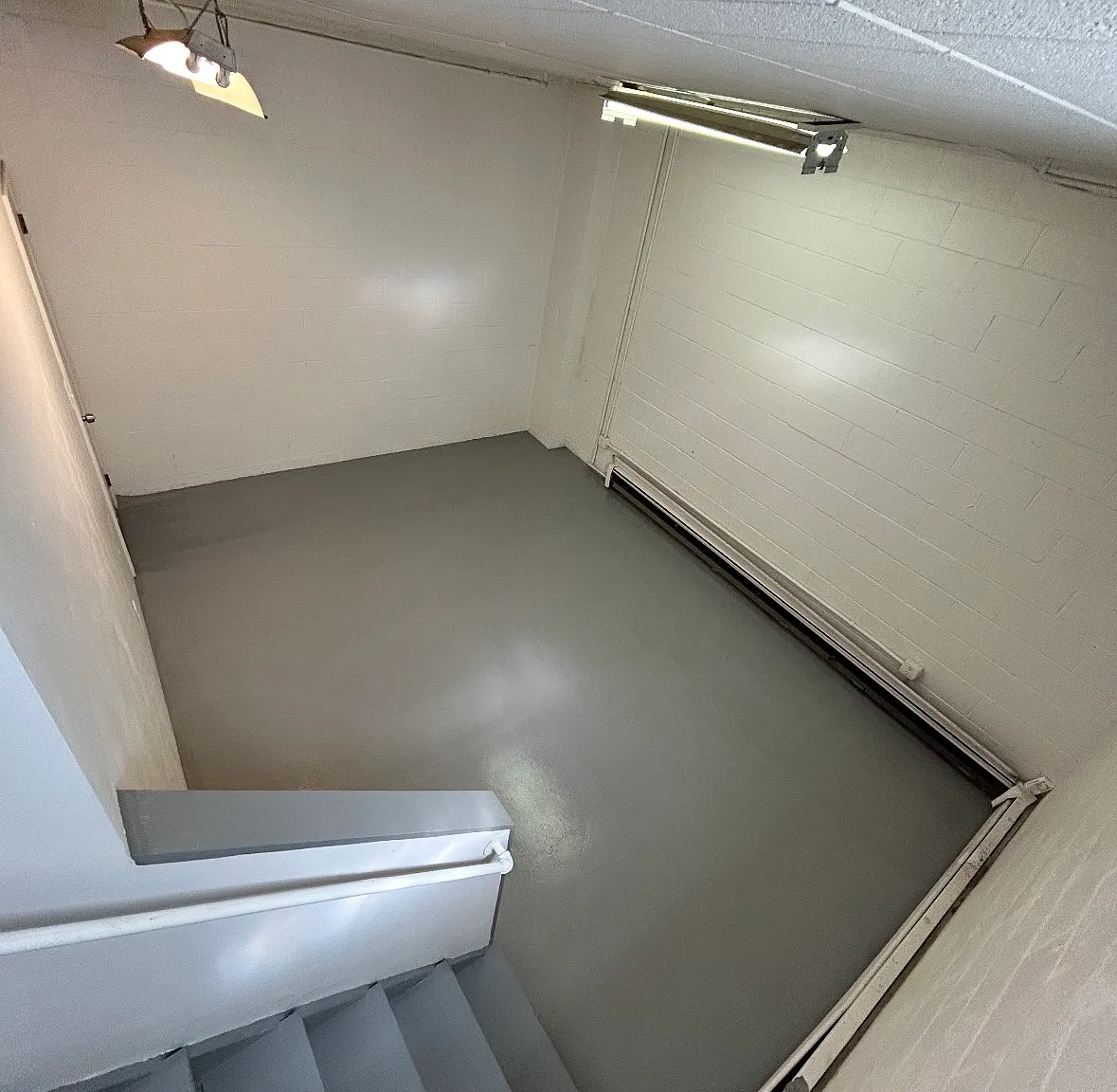 300 California Ave — Photo 4