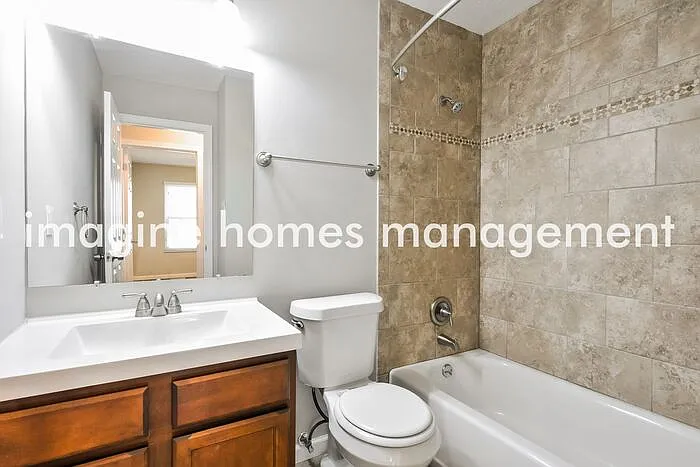2717 Greenleaf Dr — Photo 9