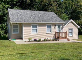 24 E Mitchell Ave, Cheshire, CT 06410