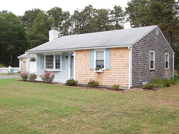 3rd image of 42 Browning Ave