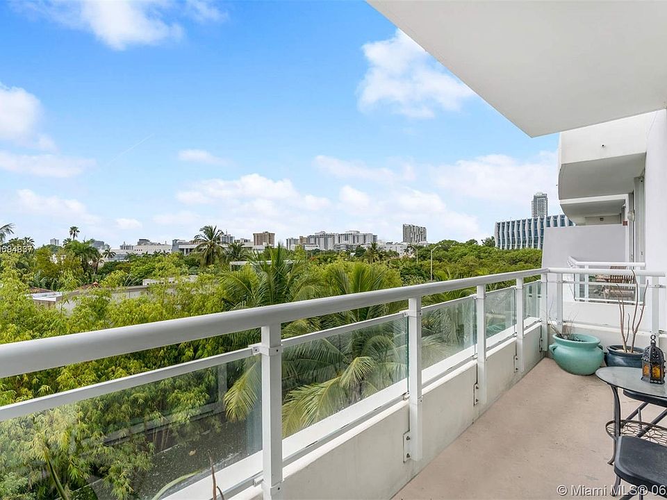 1st image of 2020 Prairie Ave APT 404