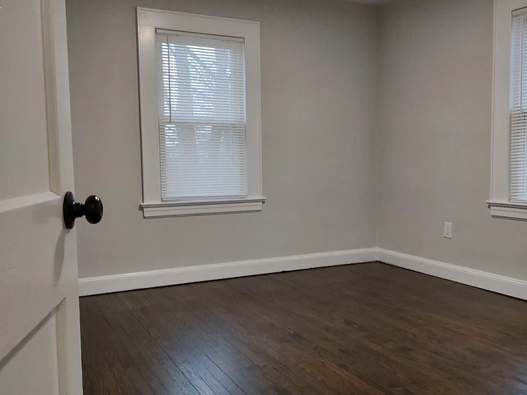430 Knowlton St #2 — Photo 15