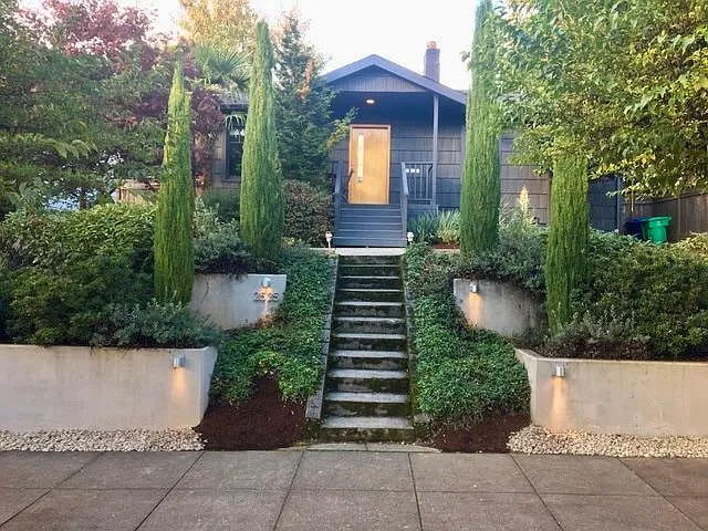 beautiful curbside appeal!