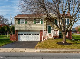 102 S Oak St, Lititz, PA 17543
