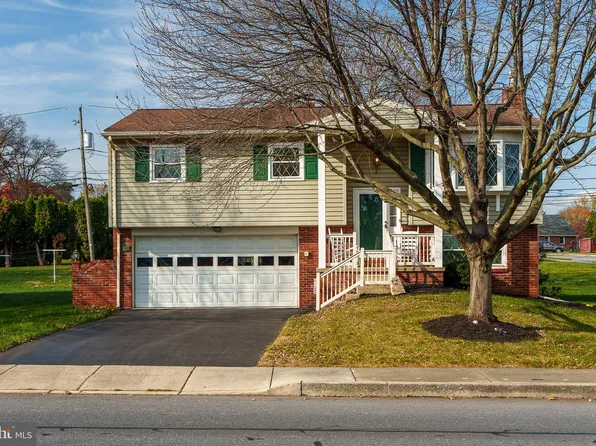 102 S Oak St, Lititz, PA 17543