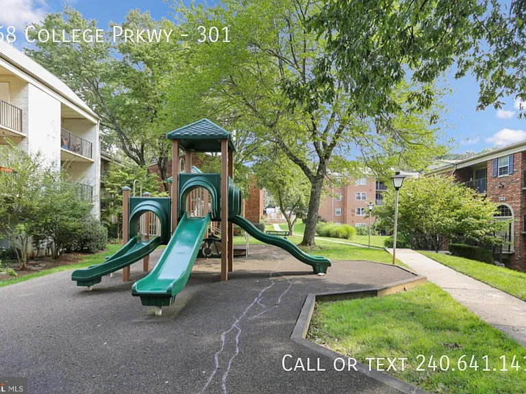 868 College Pkwy #301 — Photo 18