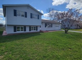 47 Crimson Bramble Rd, Rochester, NY 14623
