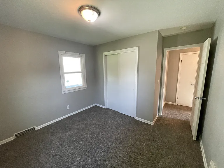 3725 Hartman Ave — Photo 5