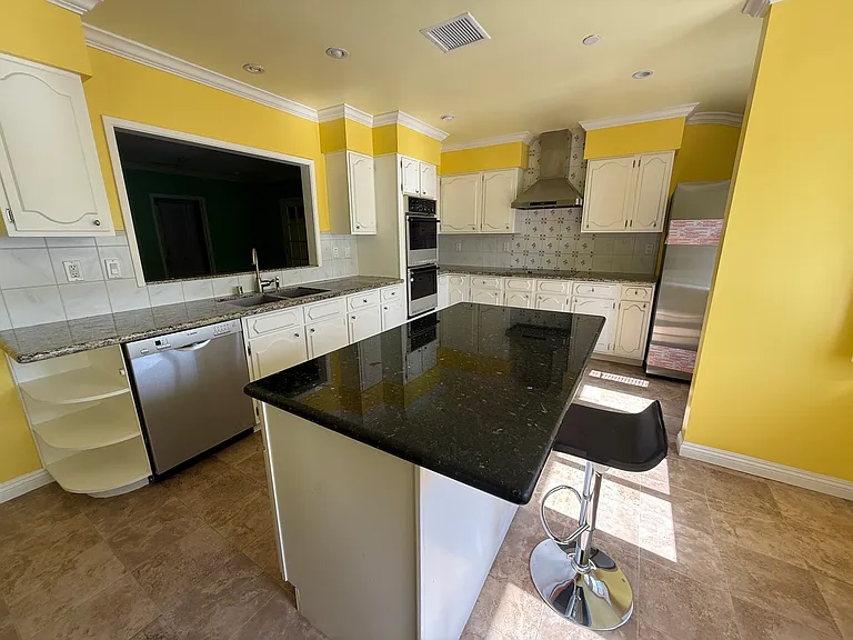 1162 Panorama Dr — Photo 7