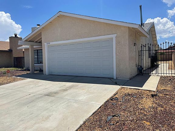 3rd image of 1040 Chagal Ave