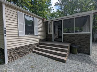 5133 Mohican Rd, Shohola, PA 18458