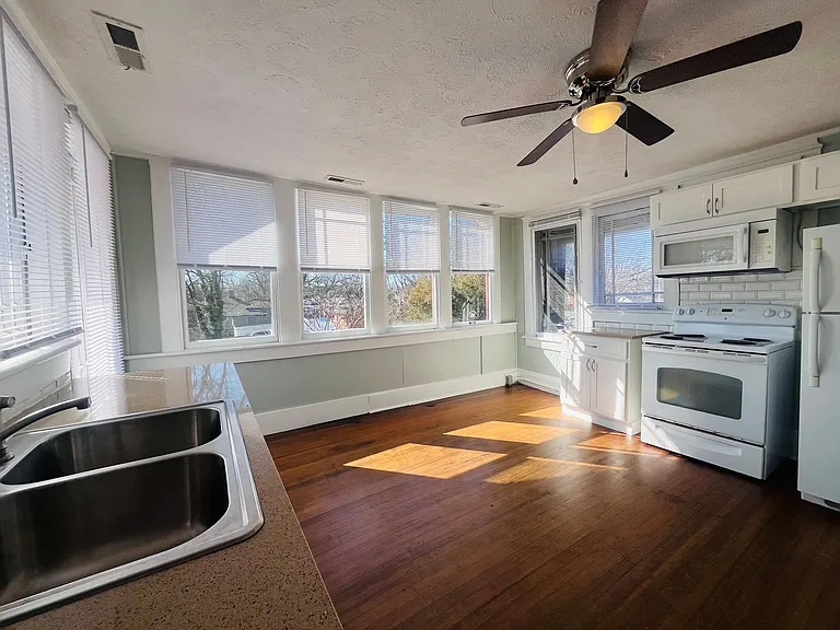 307 Harahan Blvd — Photo 2