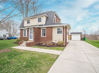 1201 E Schaaf Rd, Brooklyn Hts, OH 44131