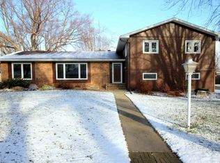 637 E Cherry Ave, Fergus Falls, MN 56537