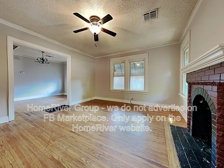 851 S Jamestown Ave — Photo 2