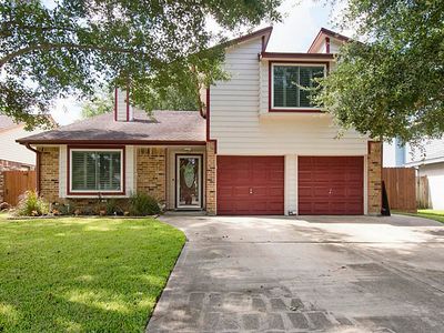 2401 Lees Ct, League City, TX, 77573