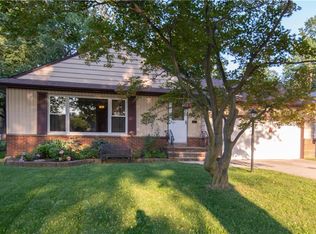 1147 Haverston Rd, Lyndhurst, OH 44124