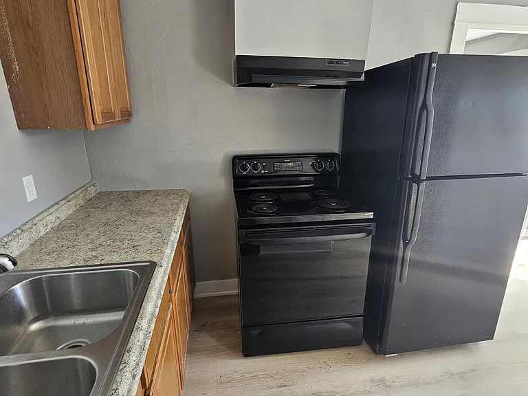 517 Emerson Ave #5 — Photo 5