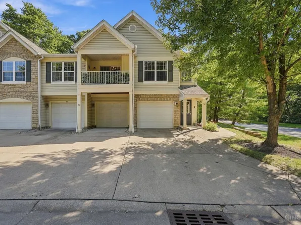 56 Ledgerwoods Dr, Amelia, OH 45102