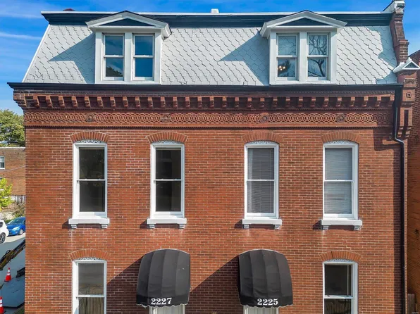 2225 Arsenal St, Saint Louis, MO 63118