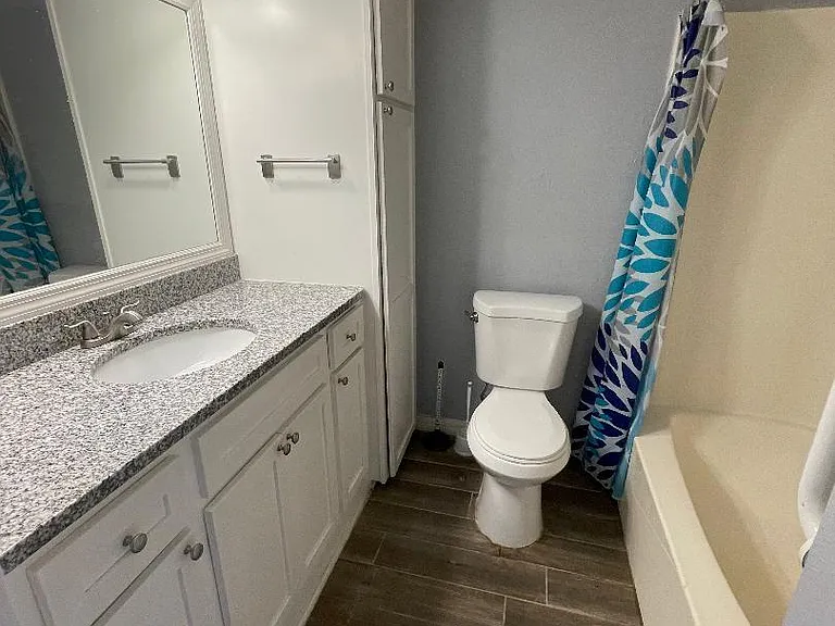 145 Oyster Bay Cir #150 — Photo 9