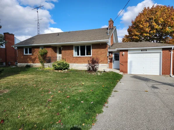 2577 Whaley Dr, Mississauga, ON L5B 1X1