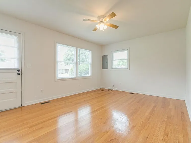 615 Bravo St #615 BRAVO STREET — Photo 6
