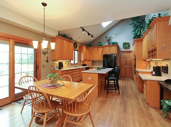5th image of 1314 Saint William Dr