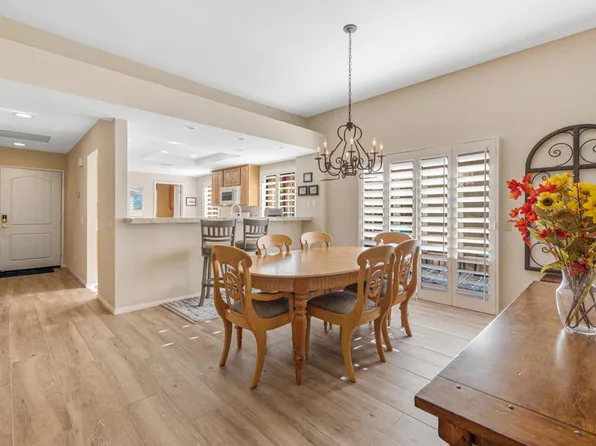 48819 Mescal Ln, Palm Desert, CA 92260
