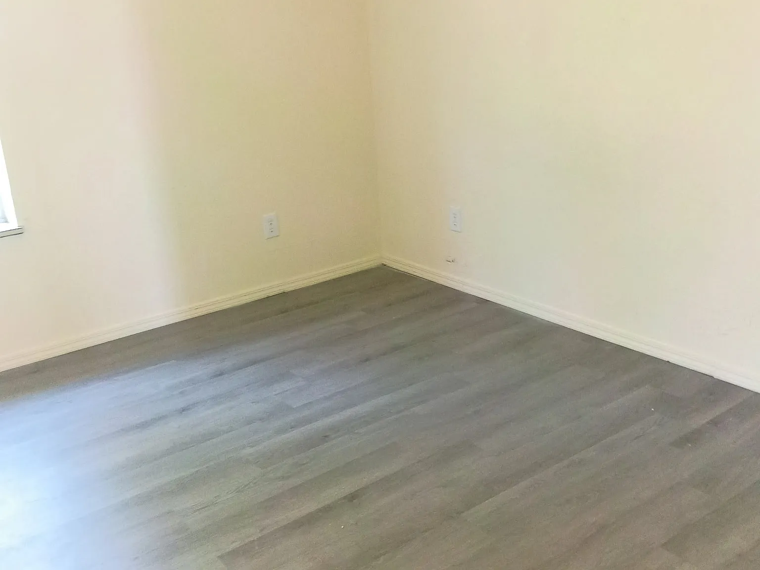 1 bed, 700 sqft, $810 — Photo 2