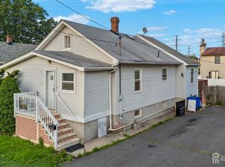 231 Old Rd, Sewaren, NJ 07077