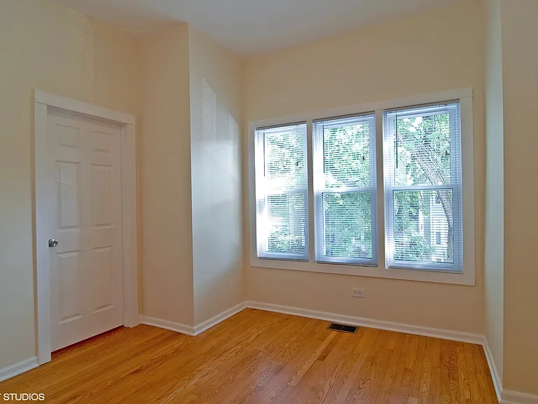2616 W Cortland St #3 — Photo 2