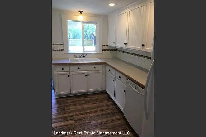 919 E McLeod Rd — Photo 16