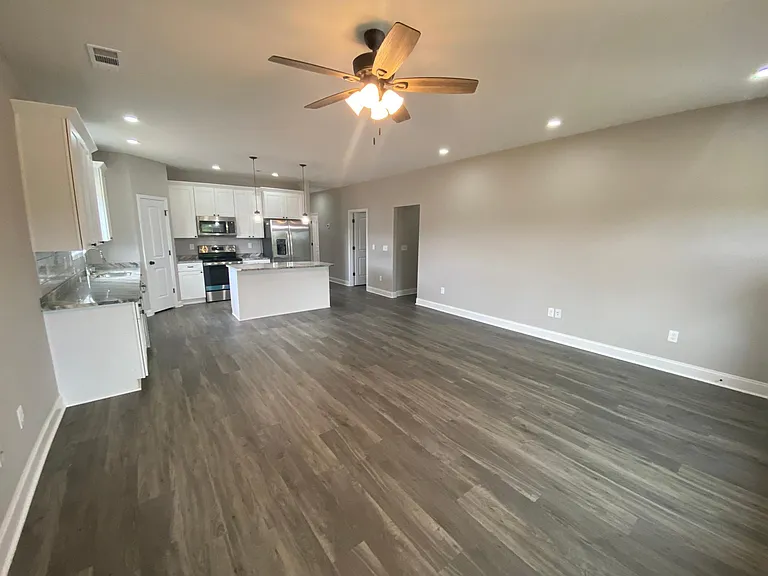 223 Beau Claire Cir — Photo 7