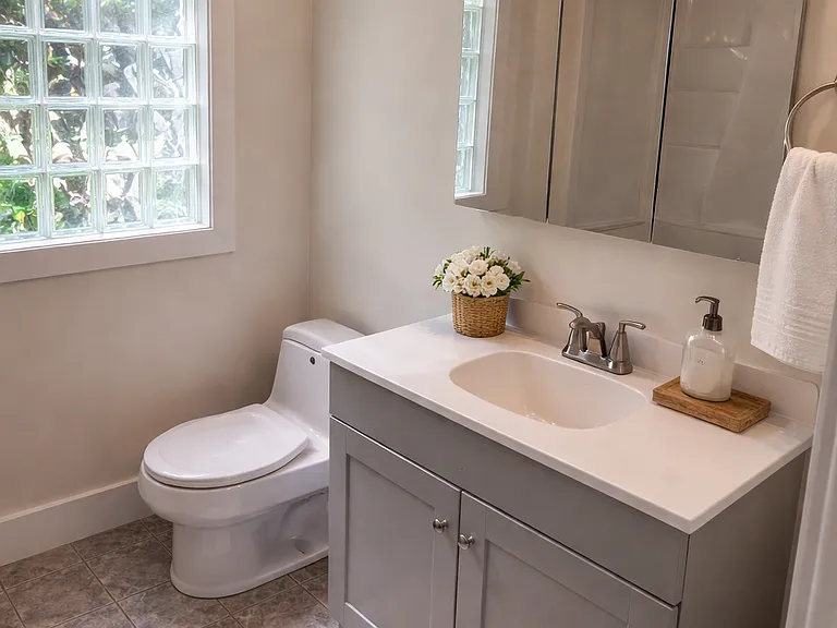 910 N Hodge St — Photo 23