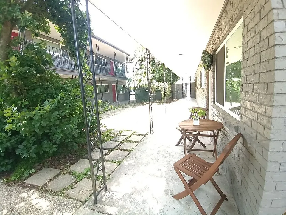 218 City Park